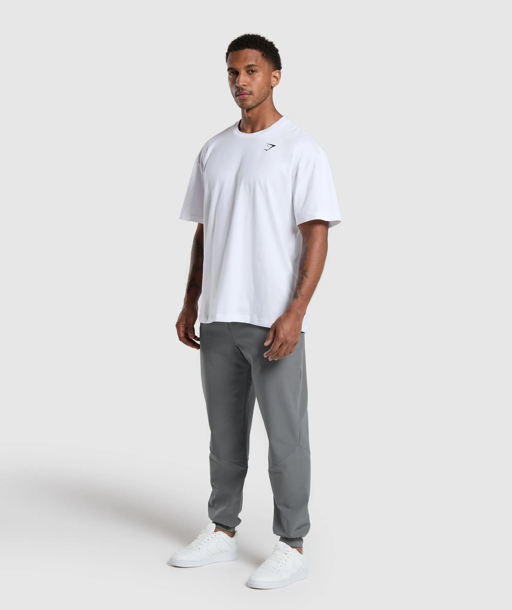 Gymshark Ease Woven Joggers - Pitch Grey